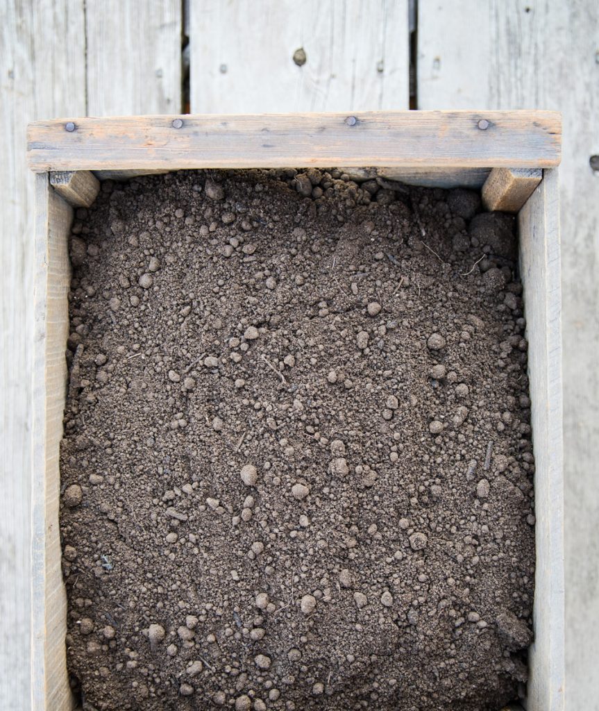 50/50 Garden Blend (Topsoil & GroMax) Trails End Landscape Supplies